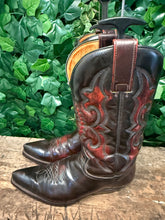Afbeelding in Gallery-weergave laden, geweldig mooie vintage laarzen van Sendra maat 43
