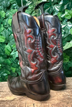 Afbeelding in Gallery-weergave laden, geweldig mooie vintage laarzen van Sendra maat 43