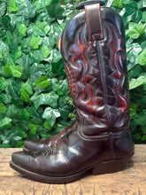 Afbeelding in Gallery-weergave laden, geweldig mooie vintage laarzen van Sendra maat 43