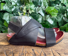 Afbeelding in Gallery-weergave laden, bijna Nieuwe sandalen van Loints of Holland maat 38