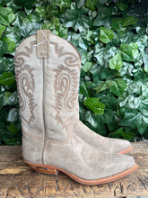 Afbeelding in Gallery-weergave laden, geweldig mooie laarzen van Sendra maat 42