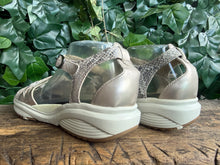 Afbeelding in Gallery-weergave laden, bijna Nieuwe sandalen van Xsensible maat 42 (wijdte H)