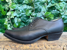 Afbeelding in Gallery-weergave laden, supergave vintage retro heren veterschoen van Sendra maat 44
