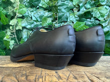 Afbeelding in Gallery-weergave laden, supergave vintage retro heren veterschoen van Sendra maat 44