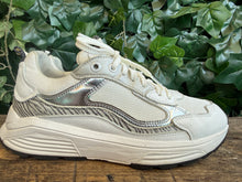 Afbeelding in Gallery-weergave laden, bijna Nieuwe sneakers van Xsensible maat 41 (wijdte G)