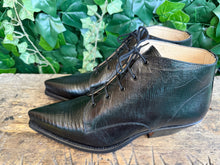 Afbeelding in Gallery-weergave laden, prachtige vintage veterschoen hagedissen leer sendra maat 42