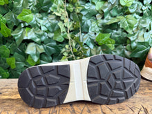 Afbeelding in Gallery-weergave laden, bijna Nieuwe sneakers van Xsensible maat 39 (wijdte G)