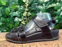 Afbeelding in Gallery-weergave laden, bijna Nieuwe sandalen van Durea maat 41 (wijdte G)