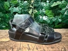 Afbeelding in Gallery-weergave laden, bijna Nieuwe sandalen van Durea maat 41 (wijdte G)