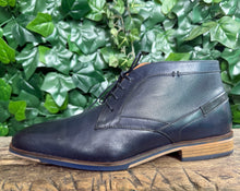 Afbeelding in Gallery-weergave laden, Nieuwe leren veterschoen van Australian maat 45