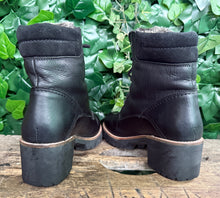 Afbeelding in Gallery-weergave laden, zo goed als nieuw boots van Panama Jack maat 39