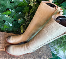 Afbeelding in Gallery-weergave laden, zo goed als nieuw hoge laarzen van Sendra maat 41