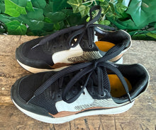 Afbeelding in Gallery-weergave laden, zo goed als nieuw sneakers van Xsensible maat 36 (wijdte GX)