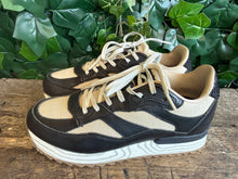 Afbeelding in Gallery-weergave laden, Nieuwe sneakers van Woden maat 40