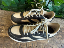 Afbeelding in Gallery-weergave laden, Nieuwe sneakers van Woden maat 40