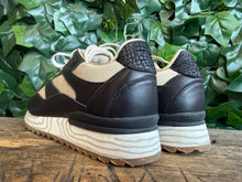 Afbeelding in Gallery-weergave laden, Nieuwe sneakers van Woden maat 40