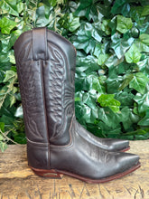 Afbeelding in Gallery-weergave laden, prachtige vintage laarzen van Sendra maat 38