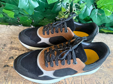 Afbeelding in Gallery-weergave laden, Bijna Nieuwe sneakers van Xsensible maat 43 (wijdte HX)