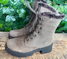 Afbeelding in Gallery-weergave laden, Nieuwe warme boots van Panama Jack maat 40