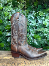 Afbeelding in Gallery-weergave laden, hele mooie laarzen van Sendra maat 39