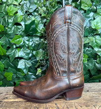 Afbeelding in Gallery-weergave laden, hele mooie laarzen van Sendra maat 39