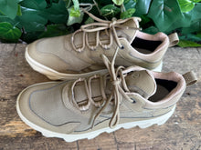 Afbeelding in Gallery-weergave laden, Nieuwe sneakers van Ecco maat 38