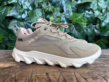 Afbeelding in Gallery-weergave laden, Nieuwe sneakers van Ecco maat 38