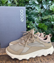 Afbeelding in Gallery-weergave laden, Nieuwe sneakers van Ecco maat 38