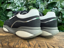 Afbeelding in Gallery-weergave laden, zo goed als nieuw sneakers Xsensible maat 40,5 (wijdte H)