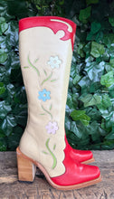 Afbeelding in Gallery-weergave laden, prachtige vintage flowerlaarzen van Sendra maat 38