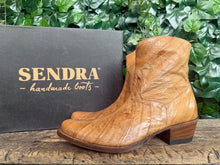 Afbeelding in Gallery-weergave laden, prachtige aparte leren laarzen van Sendra maat 41