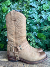Afbeelding in Gallery-weergave laden, zo goed als nieuw prachtige biker boots van sendra maat 38