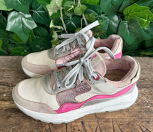 Afbeelding in Gallery-weergave laden, bijna Nieuwe sneakers van Xsensible maat 38 (wijdte GX)