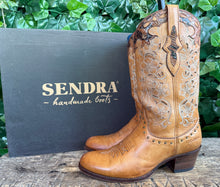 Afbeelding in Gallery-weergave laden, Prachtige leren laarzen van Sendra , maat 39