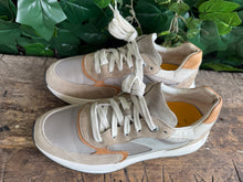 Afbeelding in Gallery-weergave laden, bijna Nieuwe sneakers van Xsensible maat 40 (wijdte G)