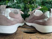 Afbeelding in Gallery-weergave laden, bijna Nieuwe sneakers van Xsensible maat 39 (wijdte HX)