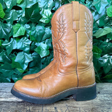 Afbeelding in Gallery-weergave laden, weinig gedragen mooie vintage boots van Sendra maat 39