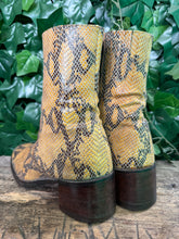 Afbeelding in Gallery-weergave laden, gave retro blokhak python laarsjes van Sancho maat 42