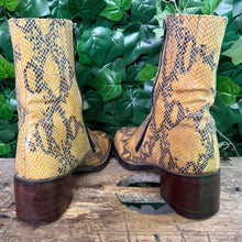 Afbeelding in Gallery-weergave laden, gave retro blokhak python laarsjes van Sancho maat 42