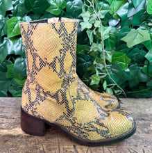 Afbeelding in Gallery-weergave laden, gave retro blokhak python laarsjes van Sancho maat 42
