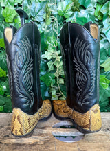 Afbeelding in Gallery-weergave laden, Hele mooie vintage python leren laarzen van Sendra maat 40