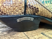 Afbeelding in Gallery-weergave laden, Hele mooie vintage python leren laarzen van Sendra maat 40