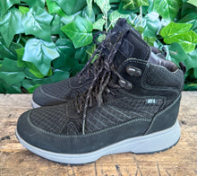 Afbeelding in Gallery-weergave laden, bijna Nieuwe hoge sneakers van Xsensible maat 40 (wijdte HX)