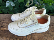 Afbeelding in Gallery-weergave laden, bijna Nieuwe sneakers van Xsensible maat 40 (wijdte HX)