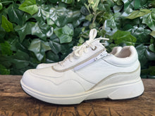 Afbeelding in Gallery-weergave laden, bijna Nieuwe sneakers van Xsensible maat 40 (wijdte HX)