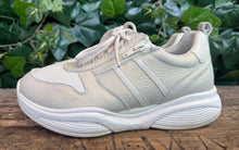 Afbeelding in Gallery-weergave laden, bijna Nieuwe sneakers van Xsensible maat 38 (wijdte H)