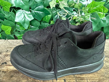 Afbeelding in Gallery-weergave laden, bijna Nieuwe sneakers van Ecco maat 41