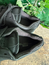 Afbeelding in Gallery-weergave laden, bijna Nieuwe sneakers van Ecco maat 41