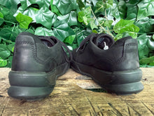 Afbeelding in Gallery-weergave laden, bijna Nieuwe sneakers van Ecco maat 41