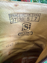 Afbeelding in Gallery-weergave laden, prachtige vintage retro blokhak laarsjes sendra maat 38